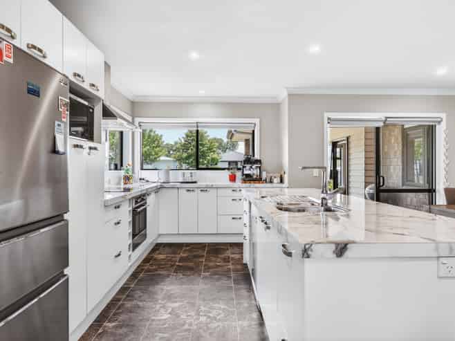 13 Maison Way, Rangatira Park