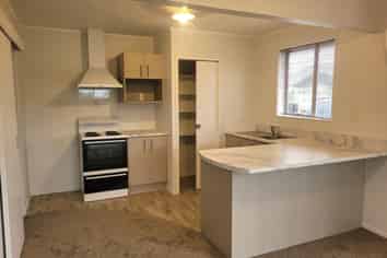 68B Henley Street, Westport