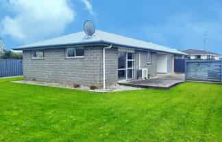 68B Henley Street, Westport