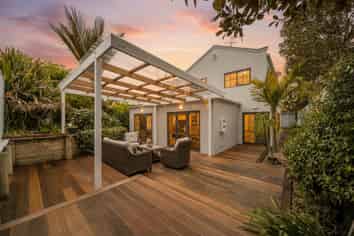 67 Marina View Drive, West Harbour