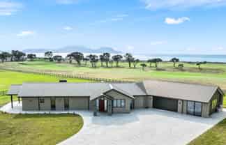 3295 State Highway 1, Waipu