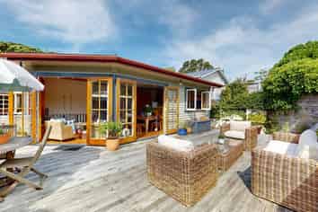 42 Colway Street, Ngaio