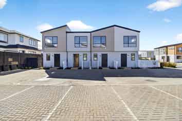 32 Observation Green, Hobsonville