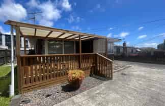 25 Astley Ave, New Lynn