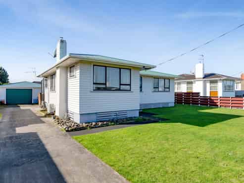 44 Reid Avenue, Hawera