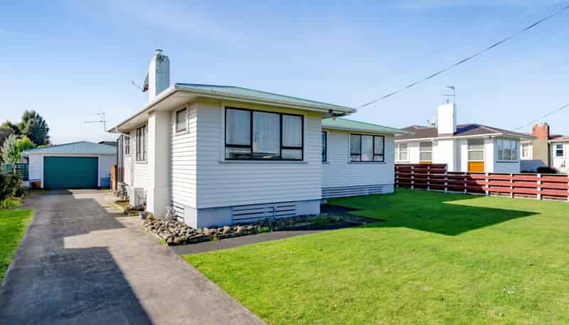 44 Reid Avenue, Hawera