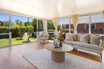 12 Dunster Street, Burnside