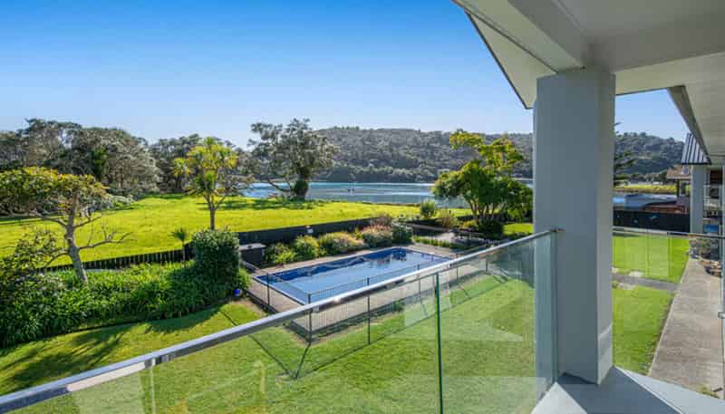 2B/25 Weranui Road, Waiwera