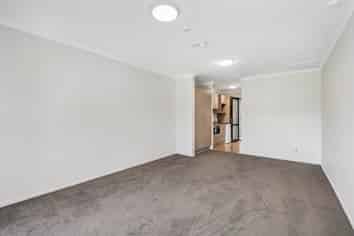 2B/25 Weranui Road, Waiwera