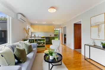 8 The Avenue, Otaki Beach