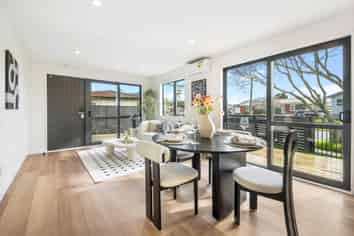 38C Dale Crescent, Pakuranga