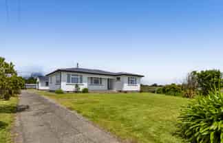 1138 Junction Road, Egmont Village