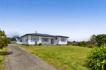 1138 Junction Road, Egmont Village