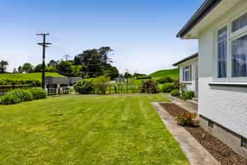 1138 Junction Road, Egmont Village