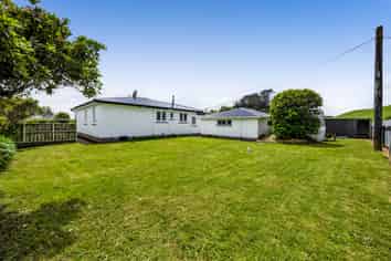 1138 Junction Road, Egmont Village