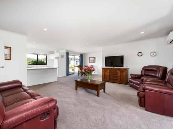 8 Neville Street, Witherlea