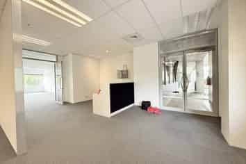 Wellness Tenancy in Modern Hub | 175 m2