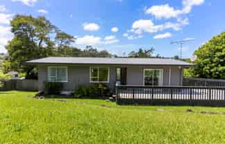 21  Erica Road, Sunnynook