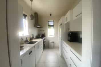 17 Rotherham Terrace, Miramar