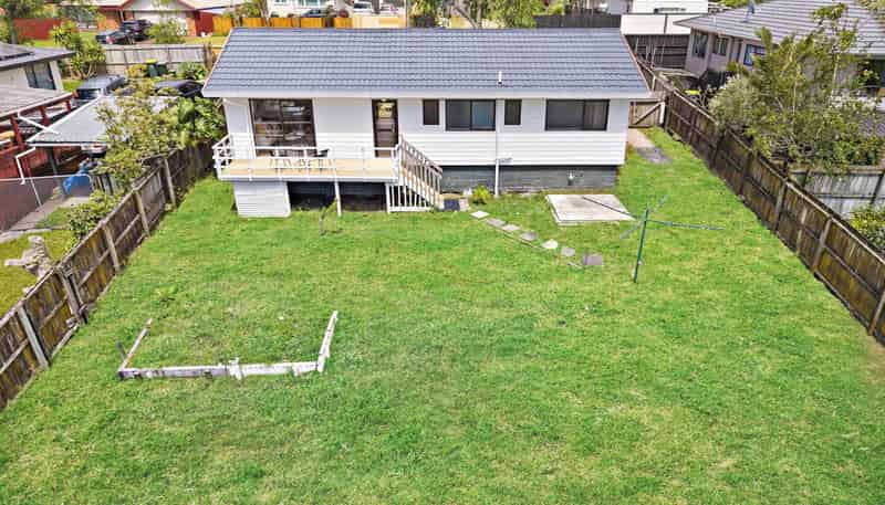213 Glengarry Road, Glen Eden