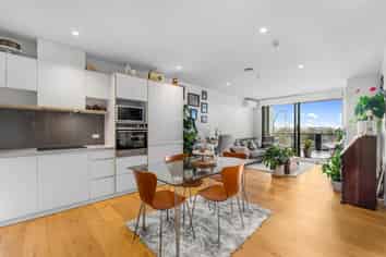 304/64 Victoria Street, Onehunga