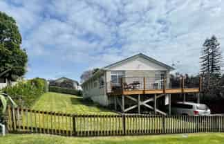 1 Corinna Street, Welcome Bay