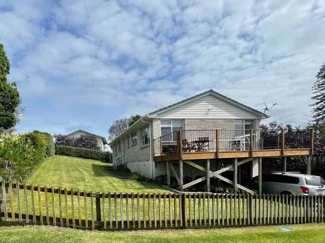 1 Corinna Street, Welcome Bay