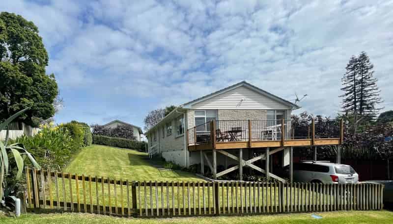 1 Corinna Street, Welcome Bay