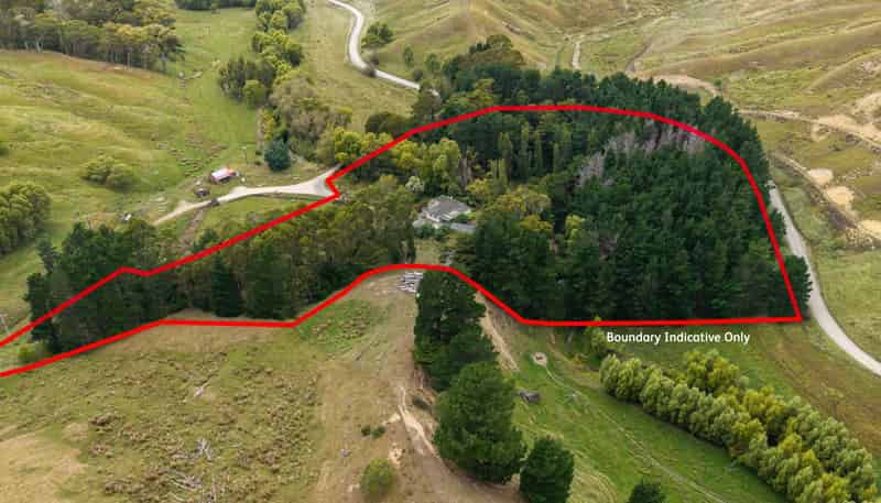 2497 Coast Road, Pongaroa