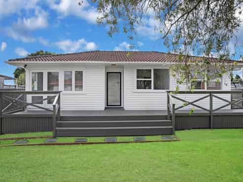 16  Heybridge Street, Manurewa