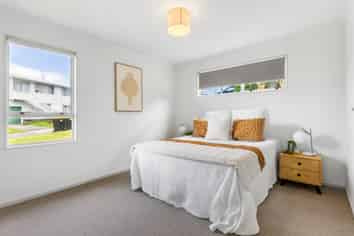 39 Colchester Crescent, Newlands