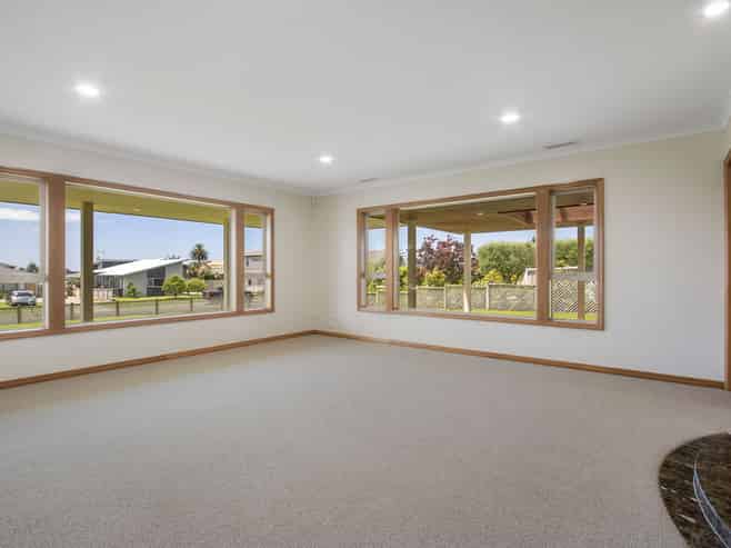 23 Athenree Heights, Athenree