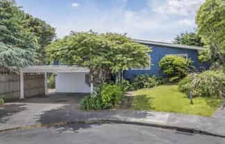 12 Florio Terrace, Tawa