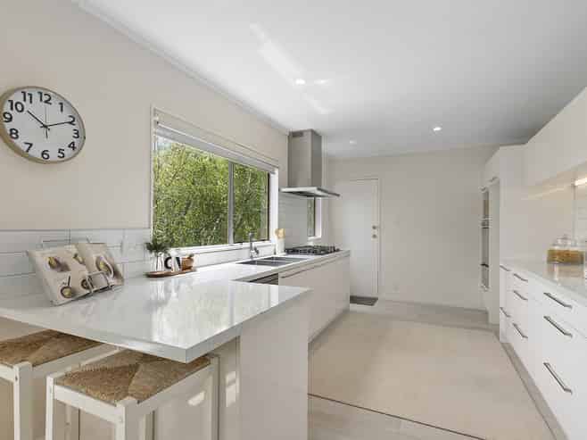 12 Florio Terrace, Tawa