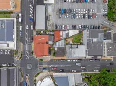 High-profile food retail opportunity