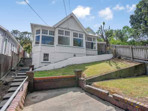 6 Waipapa Road, Hataitai