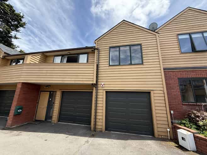 28  Futuna Close, Karori