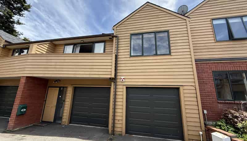 28  Futuna Close, Karori