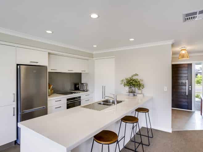 17 Aoraki Road, Poraiti