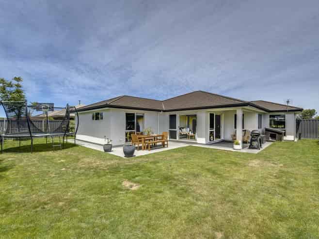 17 Aoraki Road, Poraiti