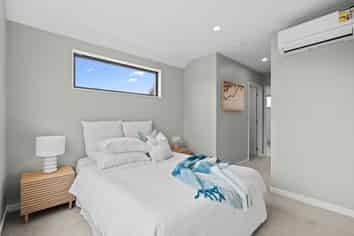 117-121 Lincoln Road, Addington