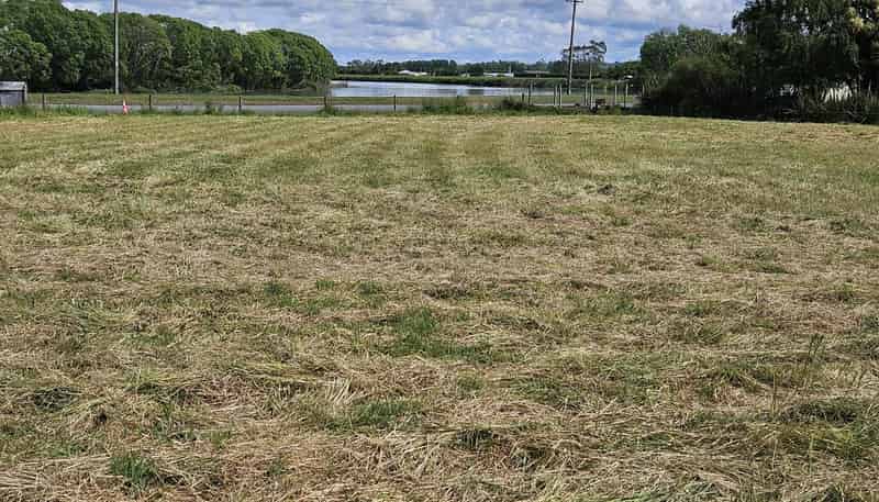 Lot, Secs 3-5 Water Street, Kaitangata