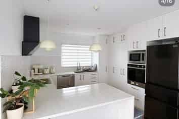 69 Neil Avenue, Te Atatu Peninsula