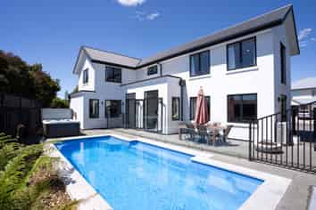 9 Oaktree Lane, Bishopdale