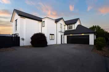 9 Oaktree Lane, Bishopdale