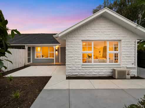 2/170 Waimairi Road, Ilam