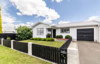 404 Riverslea Road North, Parkvale