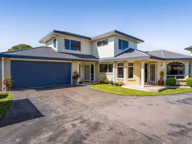 6 Saddle Row, Welbourn