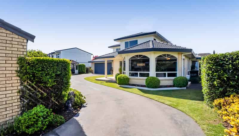 6 Saddle Row, Welbourn