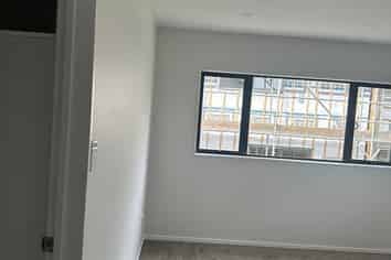 79B Bond Crescent, Forrest Hill